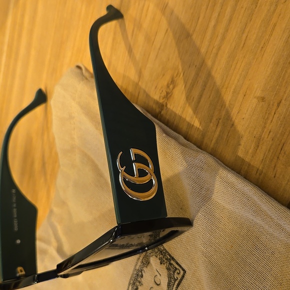Gucci sunglasses - Picture 2 of 7